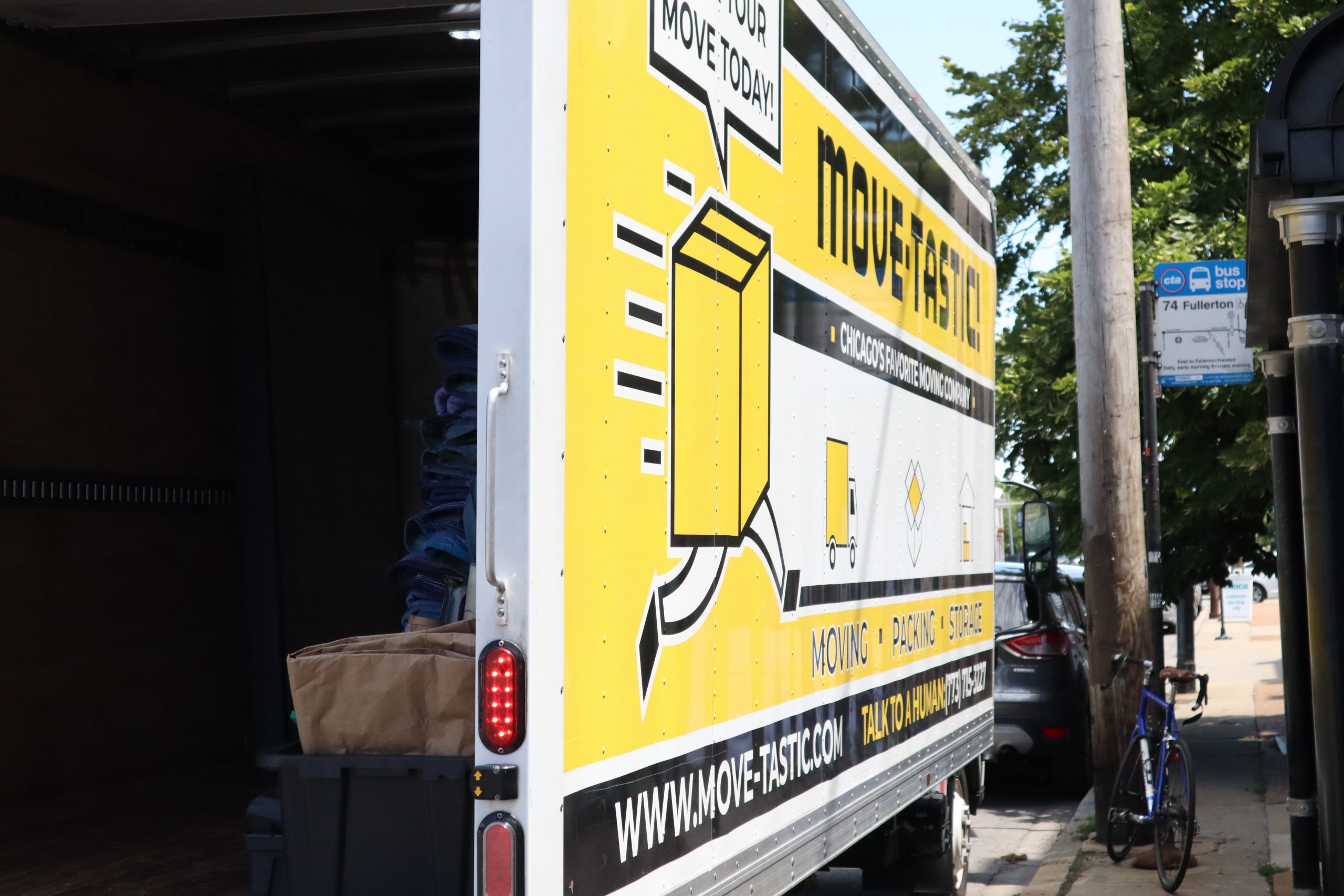 Professional Furniture Movers in Chicago