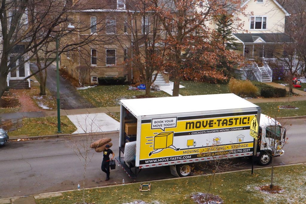 Five Tips for Moving in the Fall - Move-Tastic Blog