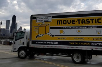 Moving truck with Chicago skyline