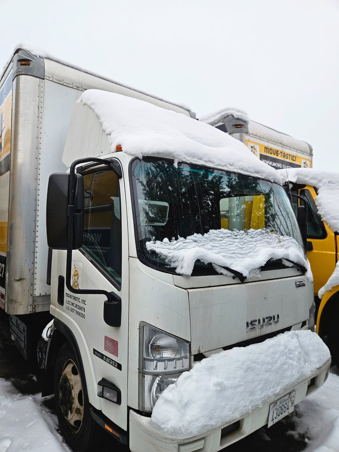 Winter moving tips: clean snow off the moving truck!